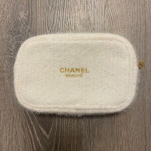 Chanel Beaute White Tweed Cosmetic Makeup Pouch Limited Edition Novelty